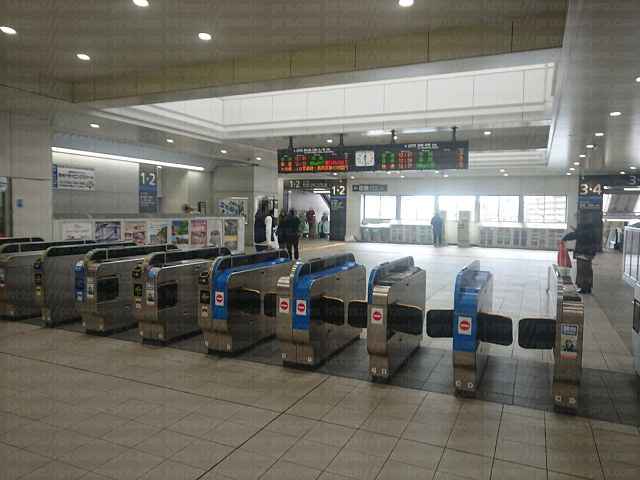 茨木駅改札の画像