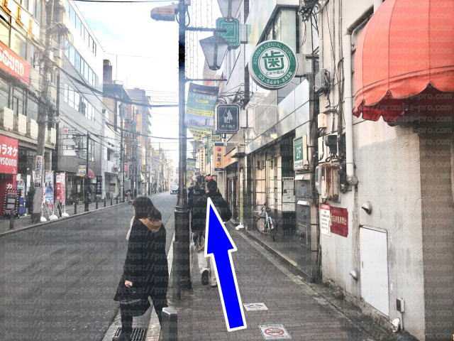 松屋前の通路画像