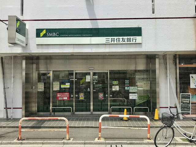 三井住友銀行正面の画像