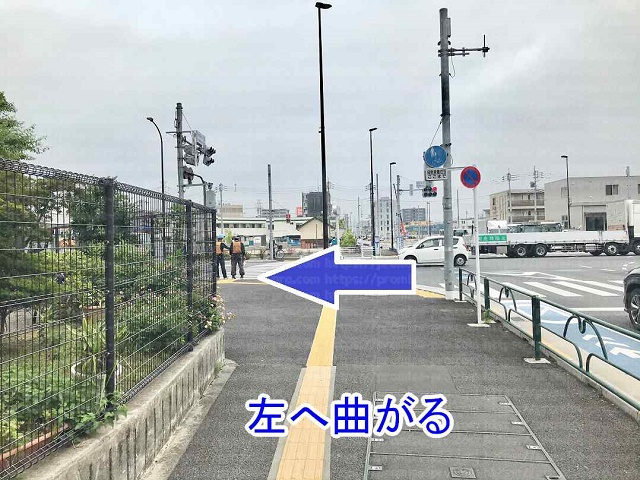 西加平神社前交差点の画像