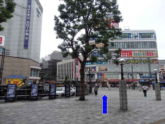 北口正面道路の画像