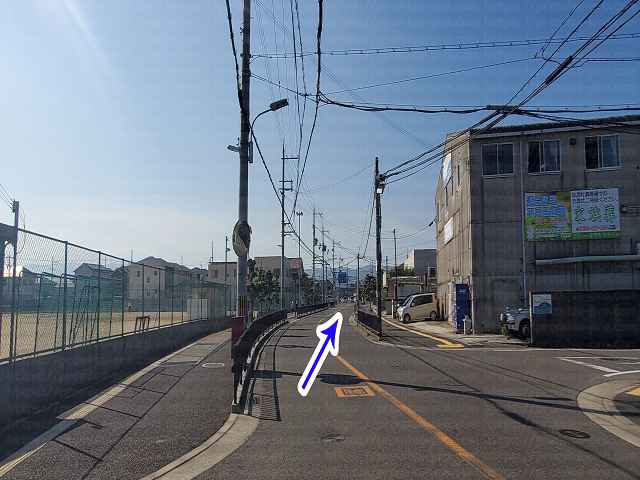 道なりに進む画像