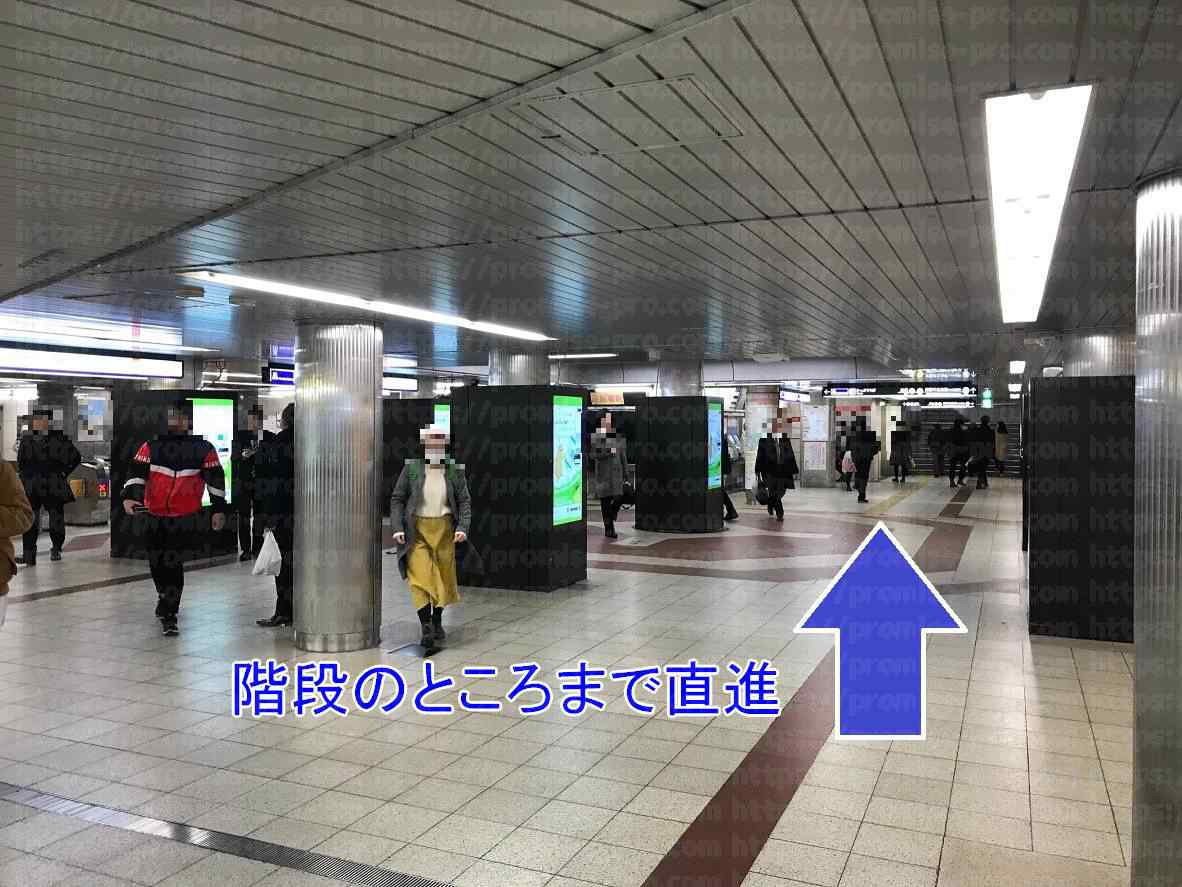 駅構内の画像