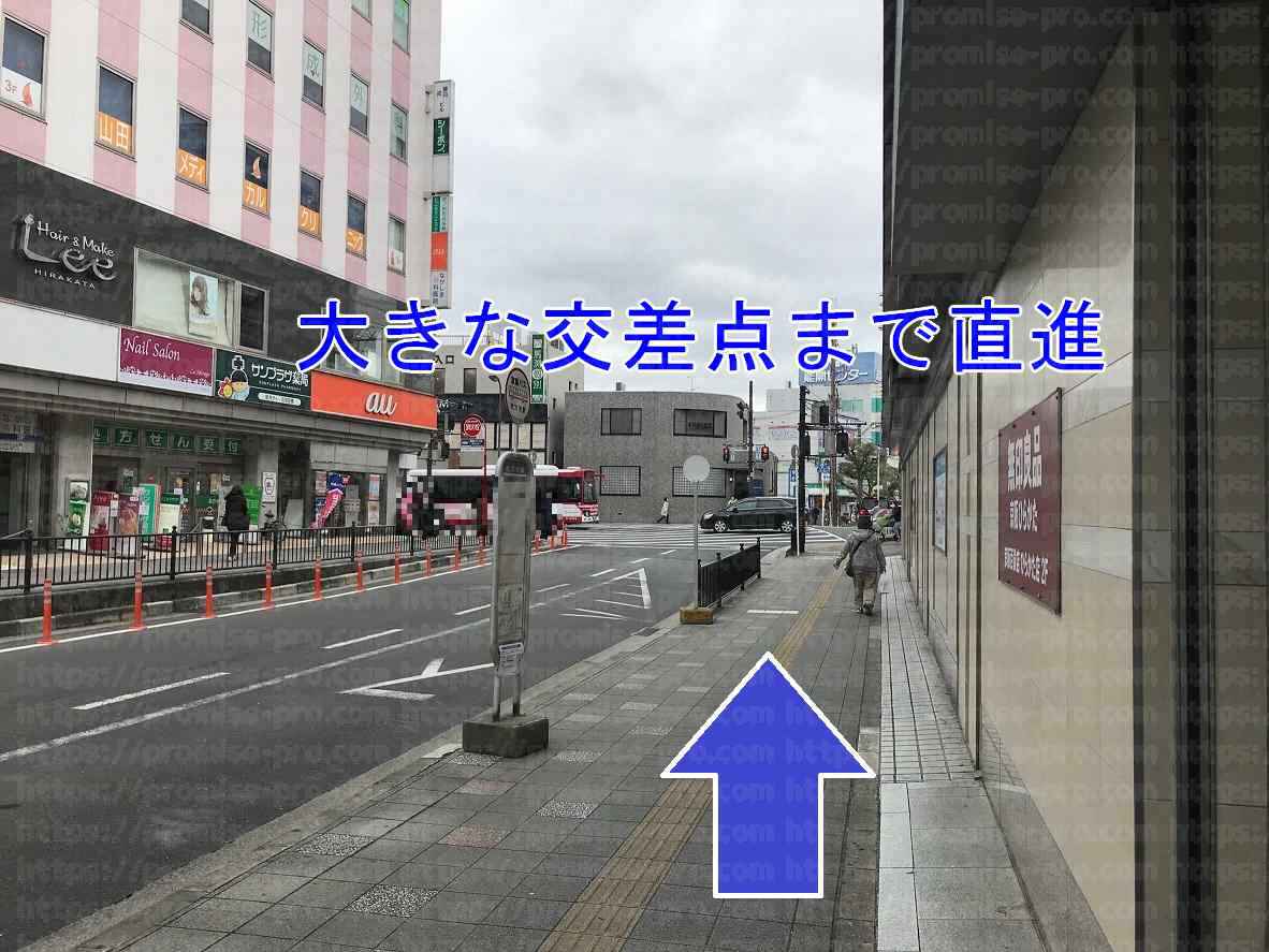 交差点手前の画像